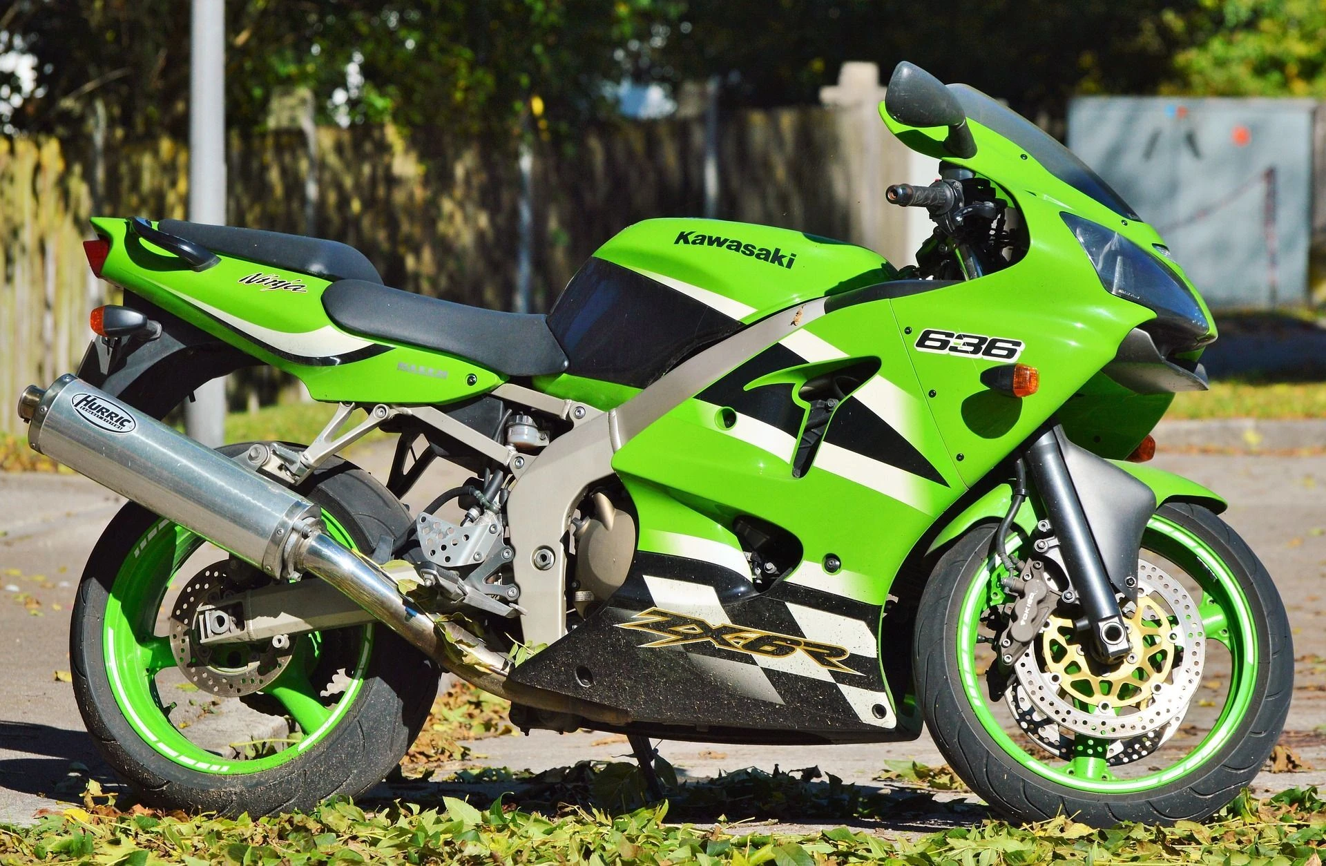 ペイントでオリジナリティーアップ | 茨城県取手市のバイクなら